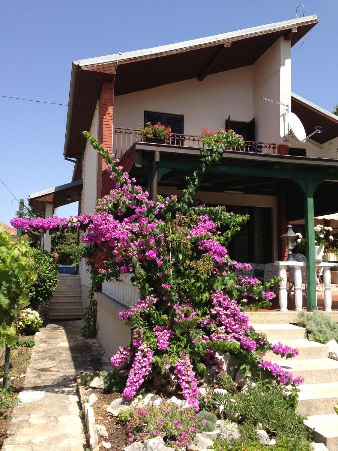 Villa Lukas Sukošan Exterior foto