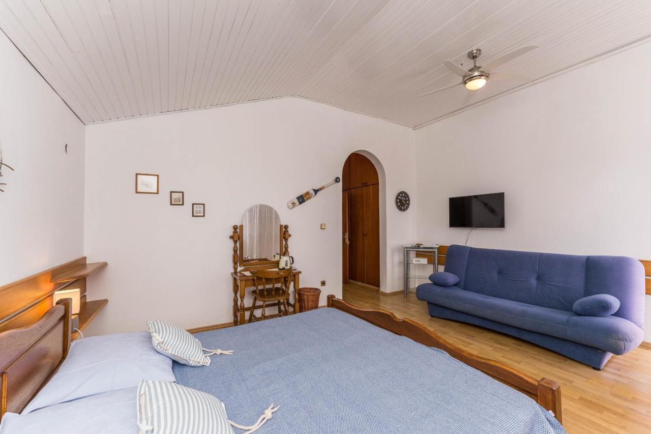 Villa Lukas Sukošan Habitación foto