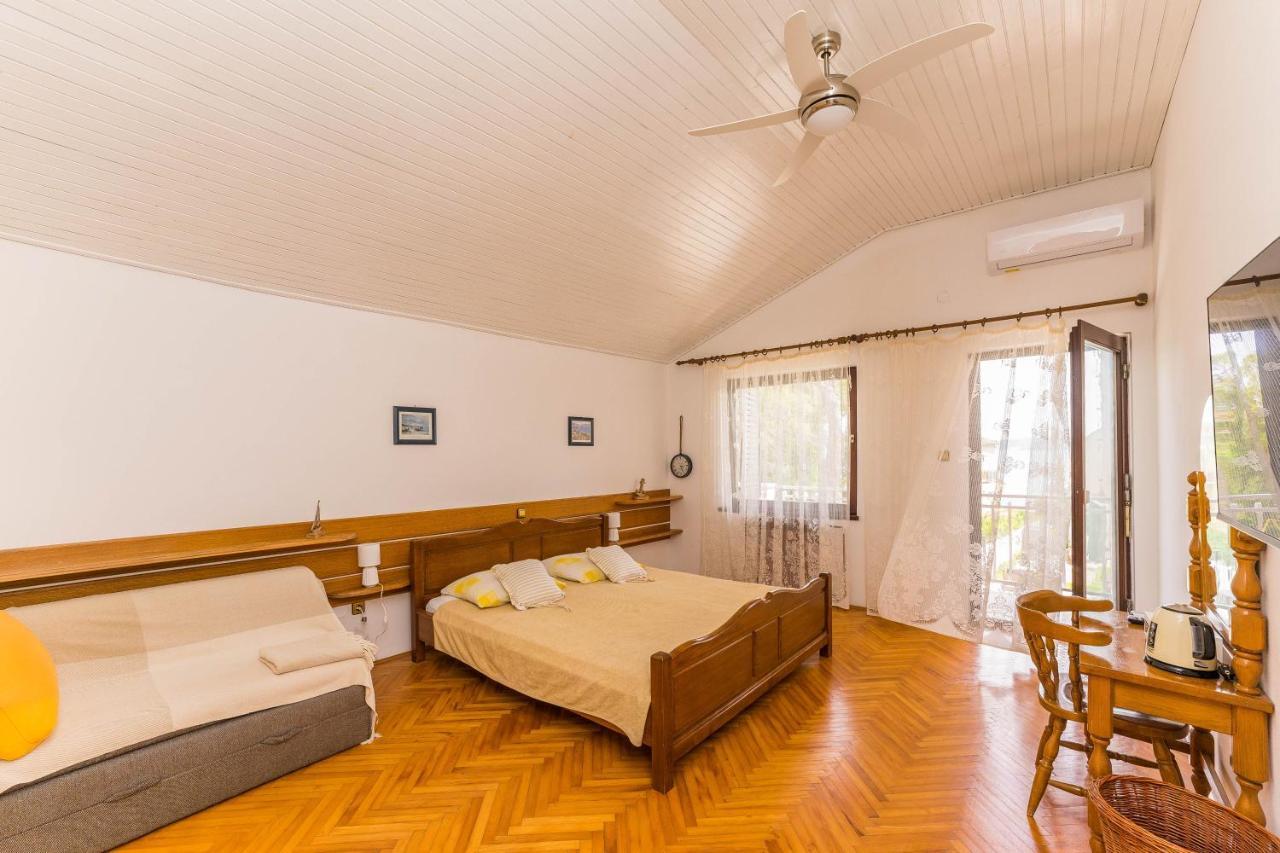 Villa Lukas Sukošan Habitación foto